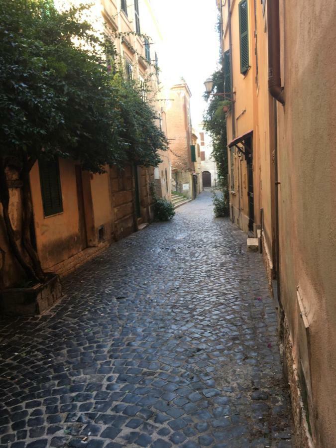 Casetta Del Borghetto -Nel Cuore Del Borghetto Nettuno Exterior foto