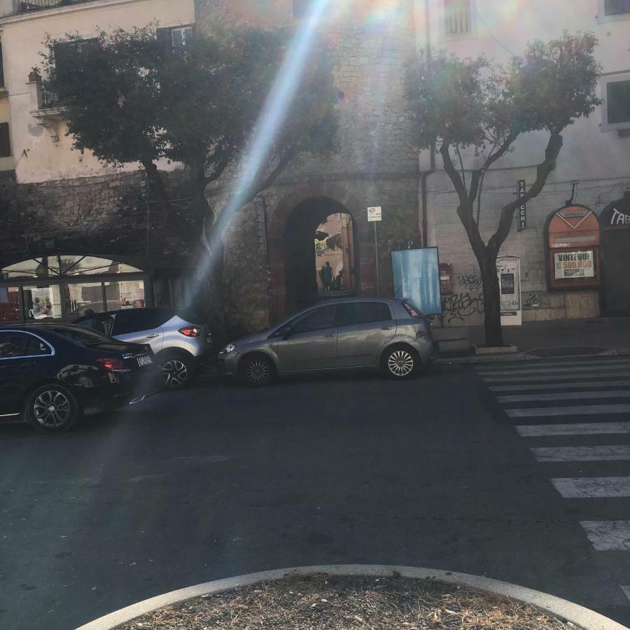 Casetta Del Borghetto -Nel Cuore Del Borghetto Nettuno Exterior foto